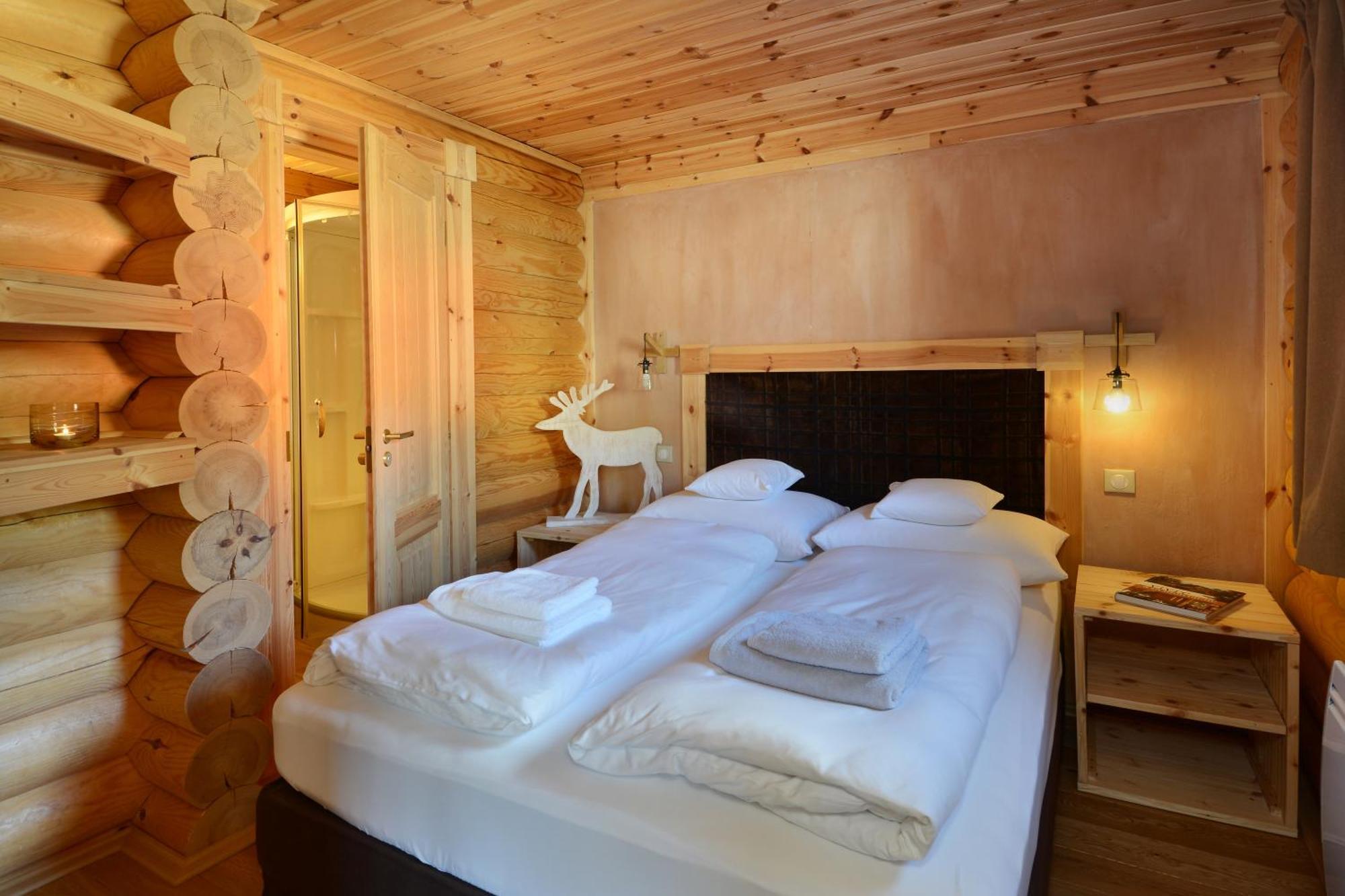 Chalet Ana & Spa Лез Англ Екстериор снимка